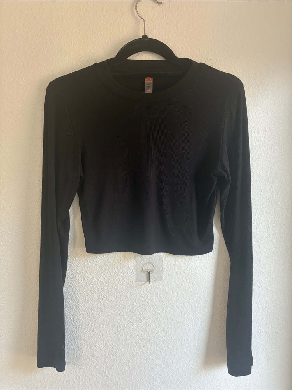 Mono B Black Ribbed Long-Sleeve Cropped Crew